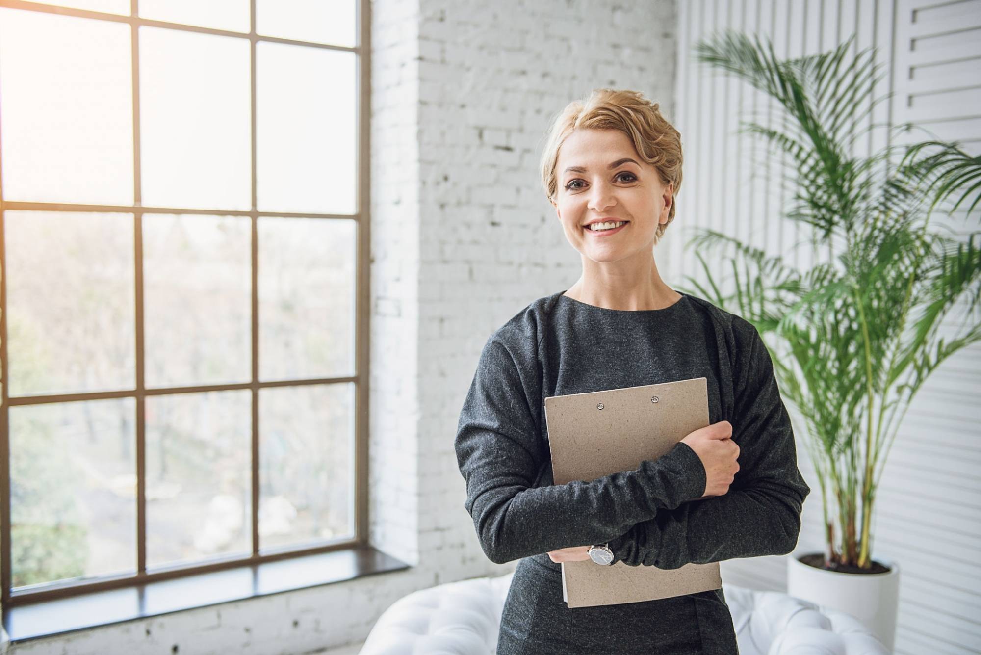 Hvad er APV? APV betyder arbejdspladsvurdering og det er vigtigt at huske at APV også bør laves særskilt for lederne.